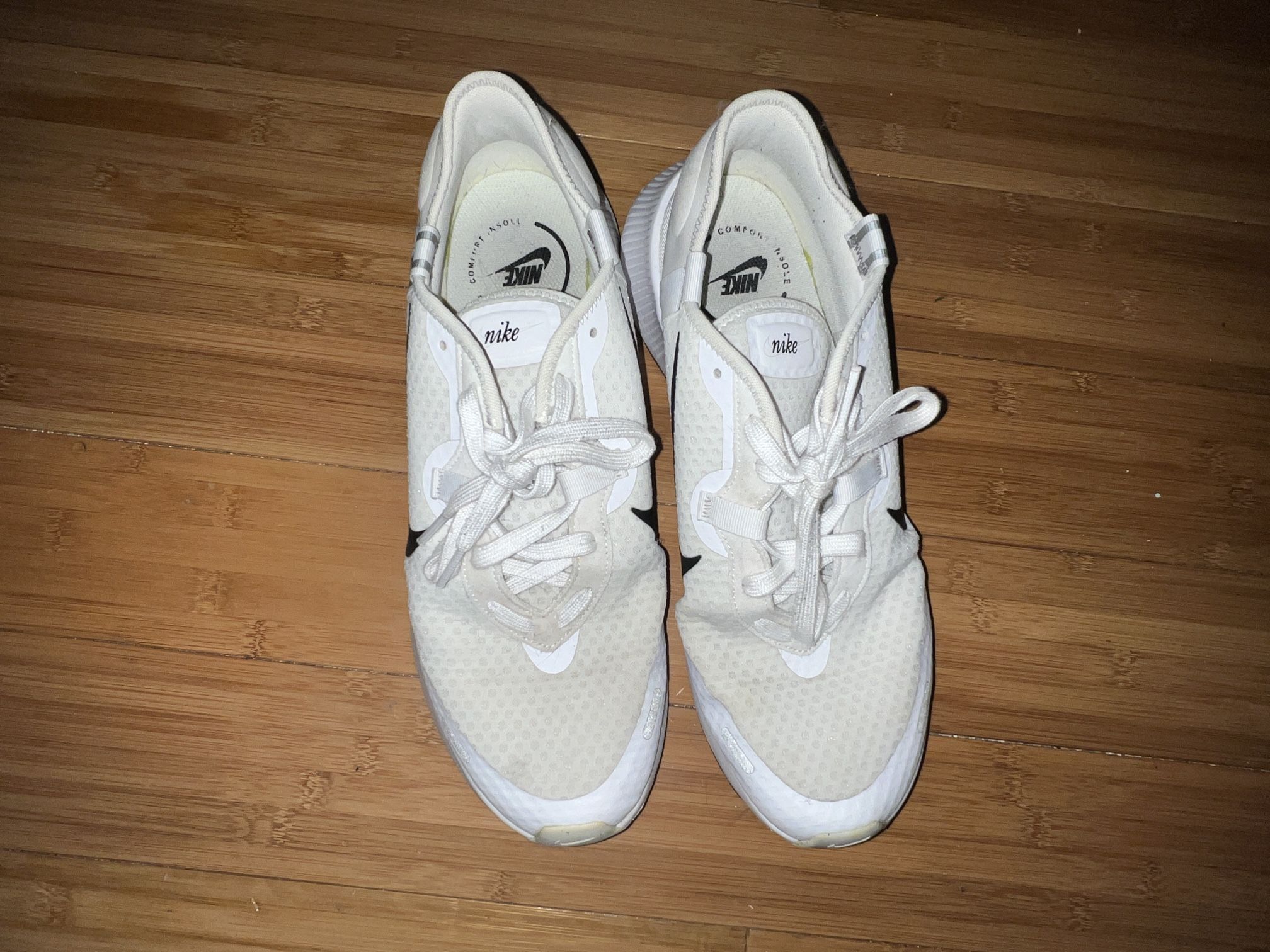 Size Mens US 12 Nike Reposto White Platinum Silver