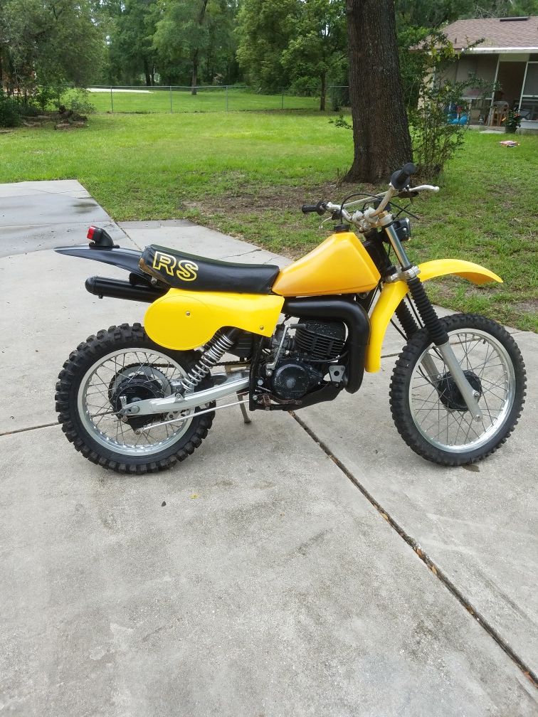 1981 Suzuki RS 250 dirt bike