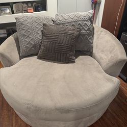 Round/corner couch slightly used but looks brand new