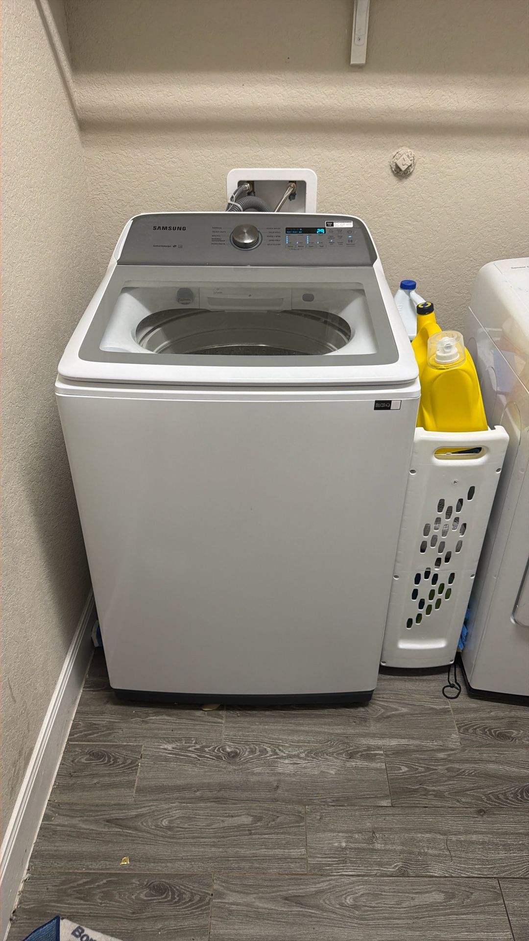 Washer And Dryer Set (Samsung Washer 3 Years Old, LG Dryer 4 Years Old) Excellent Condition, MOVING!
