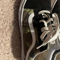 Army Vans 