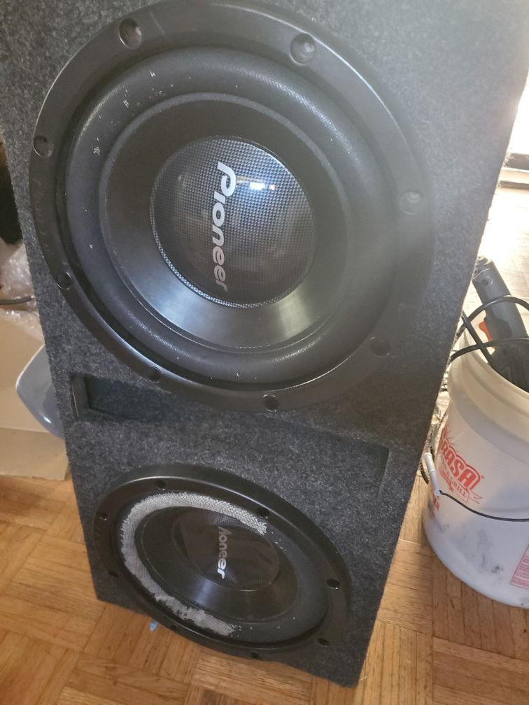 Pioneer 800w Subwoofer speakers