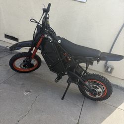 E Dirt Bike