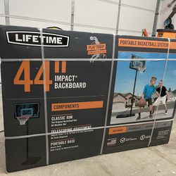 Lifetime 44” Impact backboard Basketball Hoop