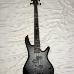 Ibanez GSRM20 miKro Short-Scale Black Bass Guitar With Case
