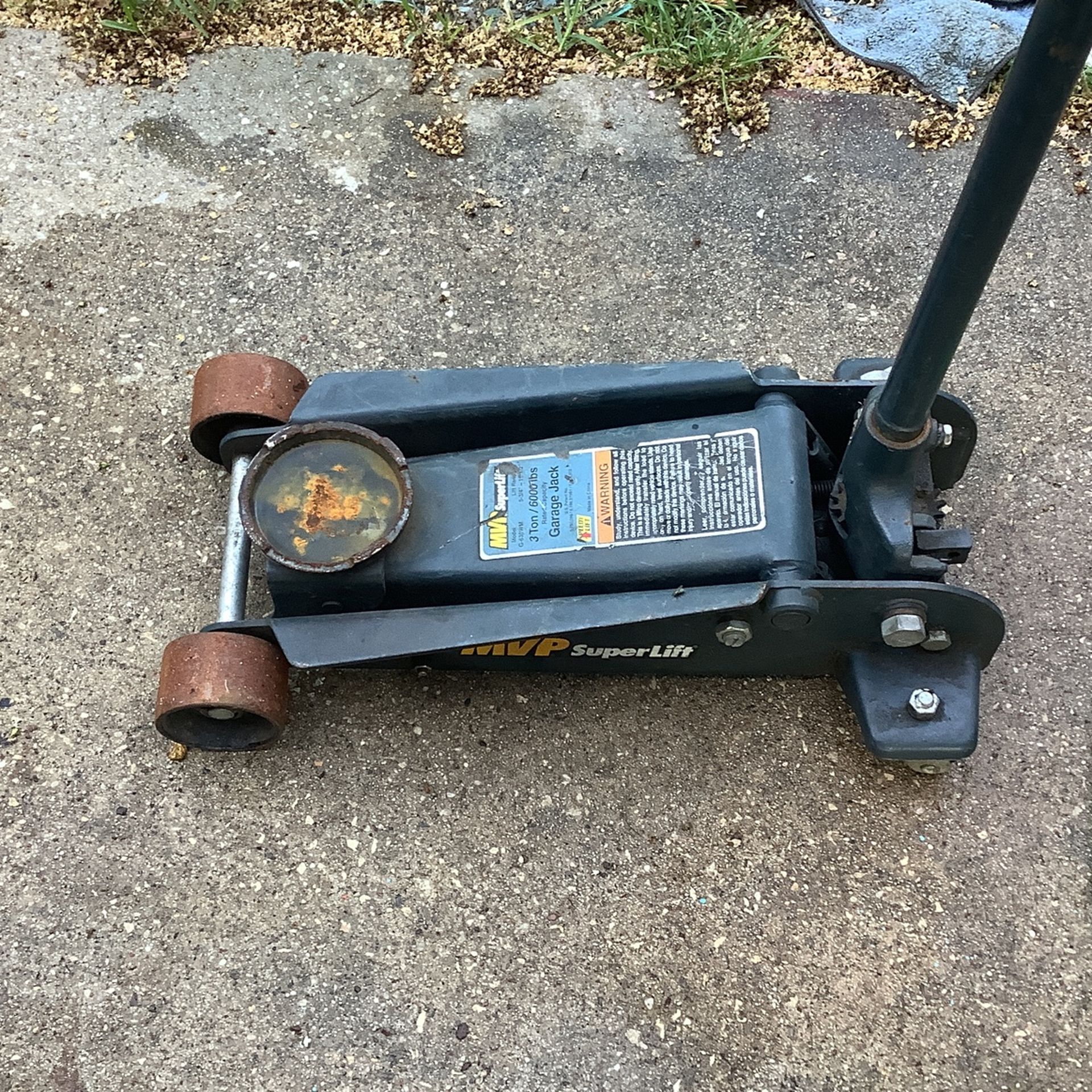 MVP 3 Ton Superlift Floor Jack