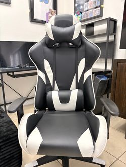 Gaming chair