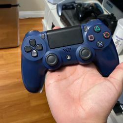 PS4 Controller