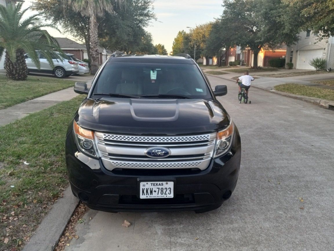 2015 Ford Explorer