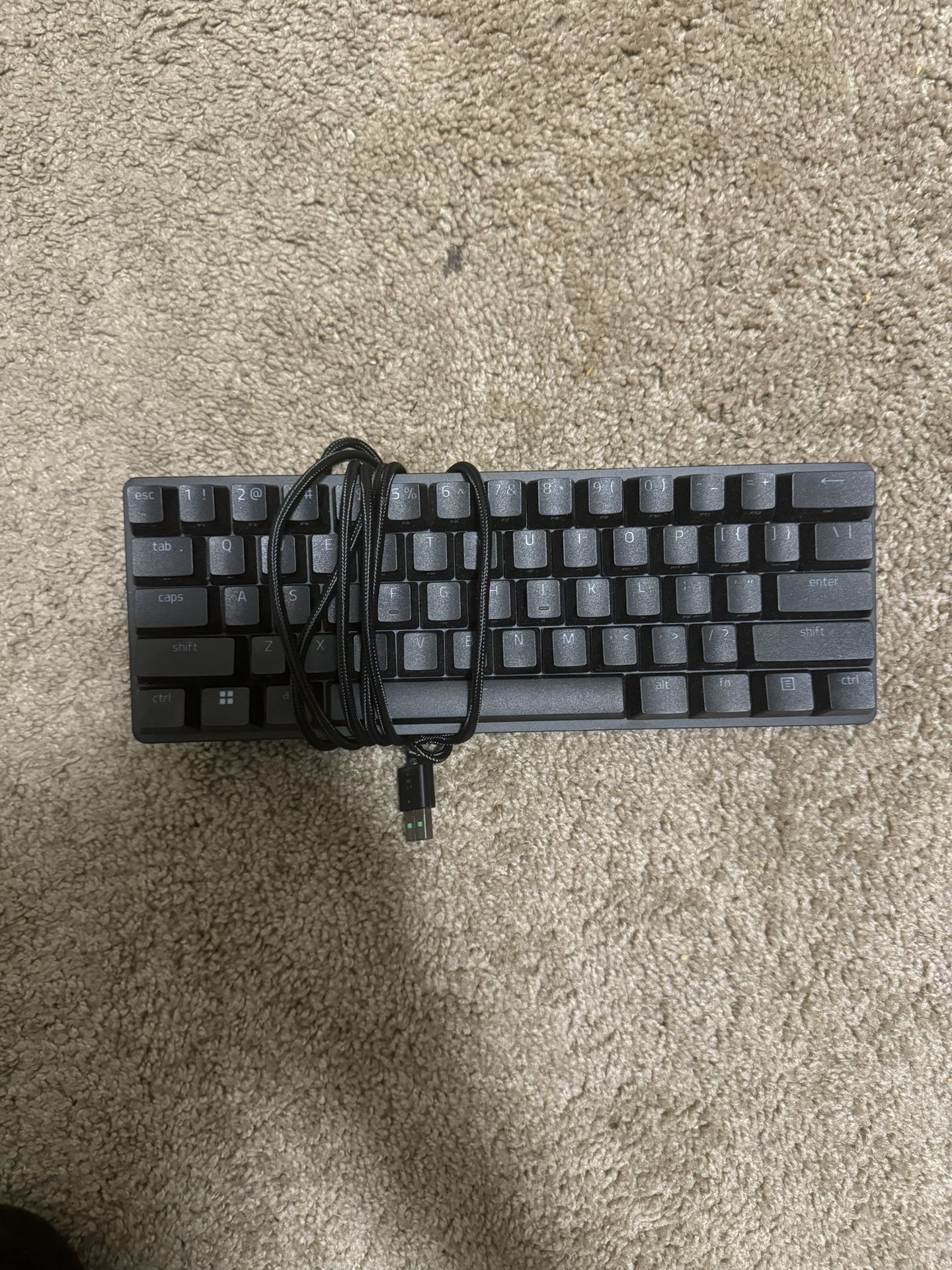 Razor Huntsman Mini Wired Keyboard/ LED/New condition