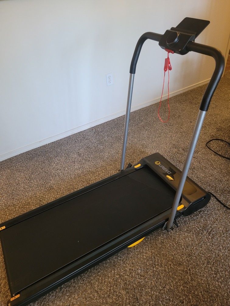 Folding Treadmill / Walking Pad