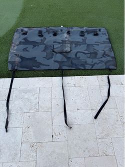 Tailgate cover for 6 Bikes.