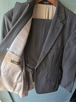 Hugo Boss Mens suit