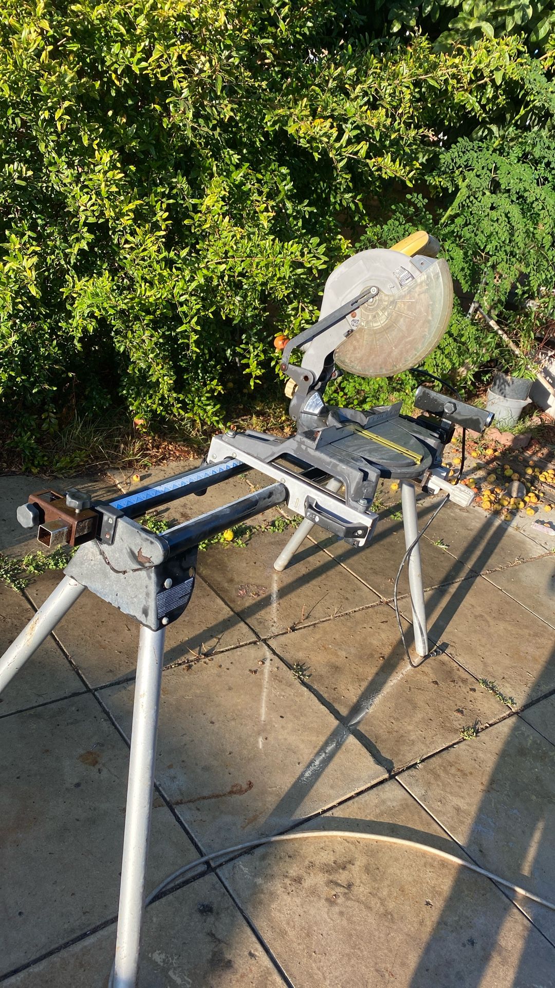 Ryobi Table Saw W/ Adjustable Stand