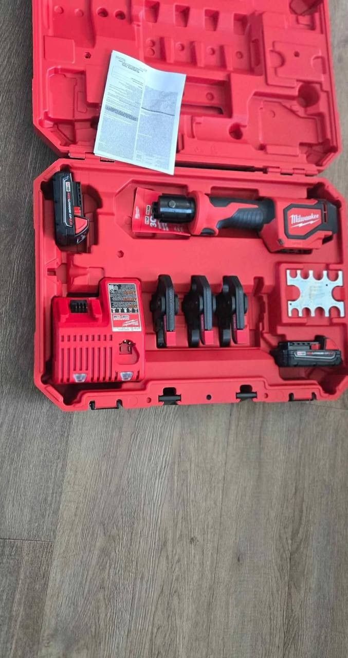 Milwaukee M18 18-Volt Lithium-ion