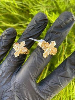 Gold nugget cross ring ✝️