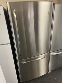 Spacious Bottom Freezer Refrigerator - Stainless Steel