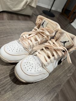 Nike Jordan Youth Baseball Cleats Size 5.5