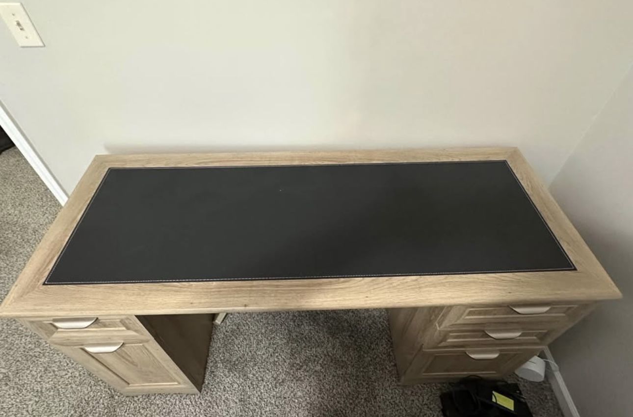 Realspace Magellan 59”W Computer Desk