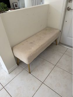 ✨ Elegant modern velvet bench