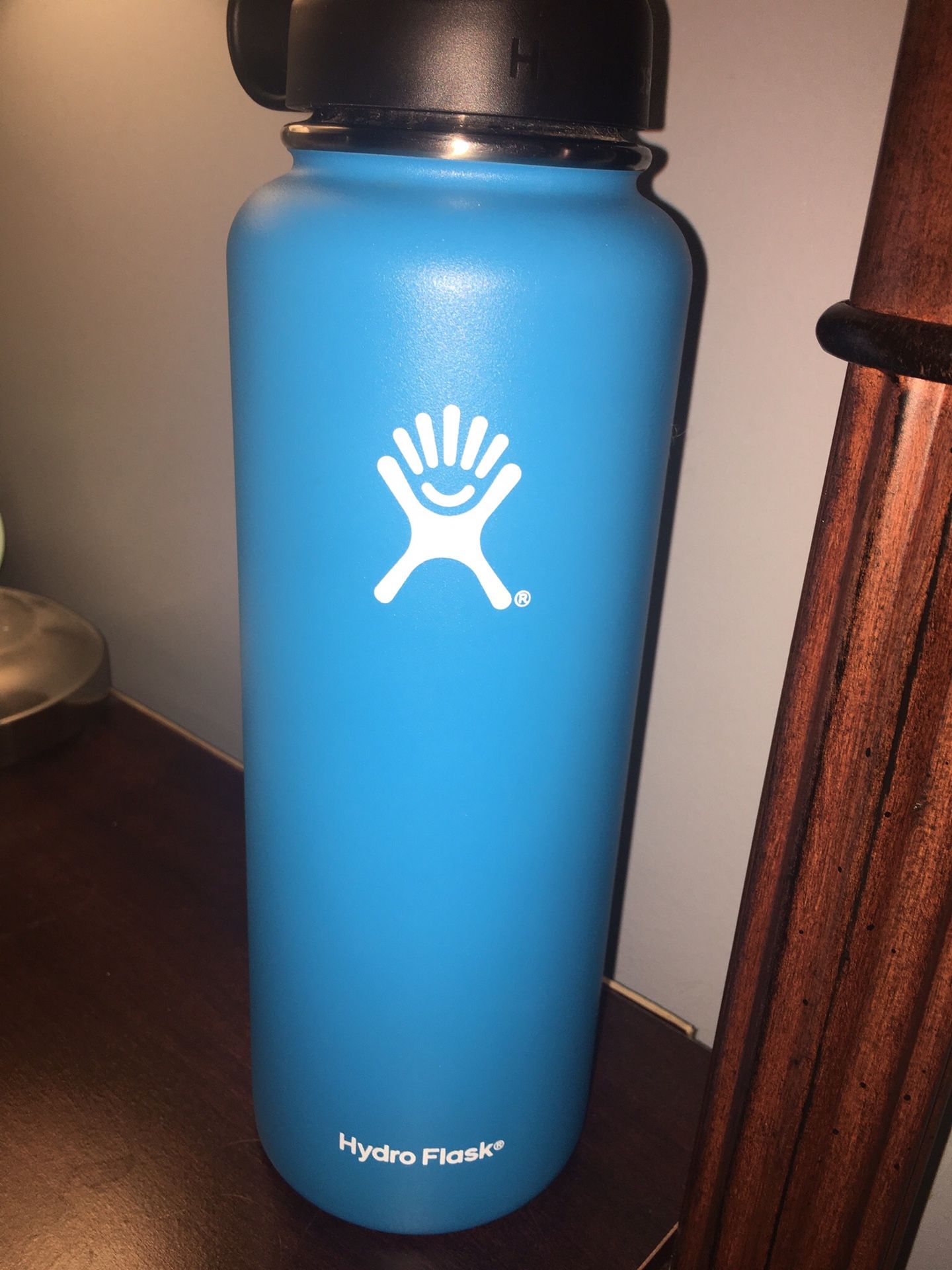 Blue 40oz Hydroflask Bottle