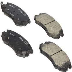 BOSCH BC924 QuietCast Premium Ceramic Disc Brake Pad Set - Compatible With Select Hyundai Azera, Elantra, Sonata, Tiburon, Tucson; Kia Amanti, Magenti