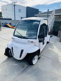GEM E825 GOLF CART 4 Passenger . . .