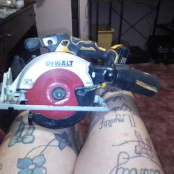 DeWalt Circular Saw