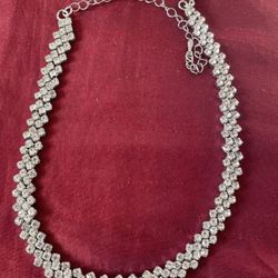 NEW Fashion Rhinestones Necklace $5 Each Near Utep 
