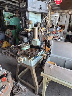 Rong Fu Milling & Drilling Machine Model RF 30 Mill Drill Press With Heavy Duty Stand / Base Tooling 110 Volt 2 HP Motor Shop Garage Tools Tool