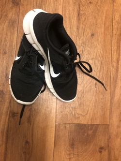Nike women’s shoes size 5Y