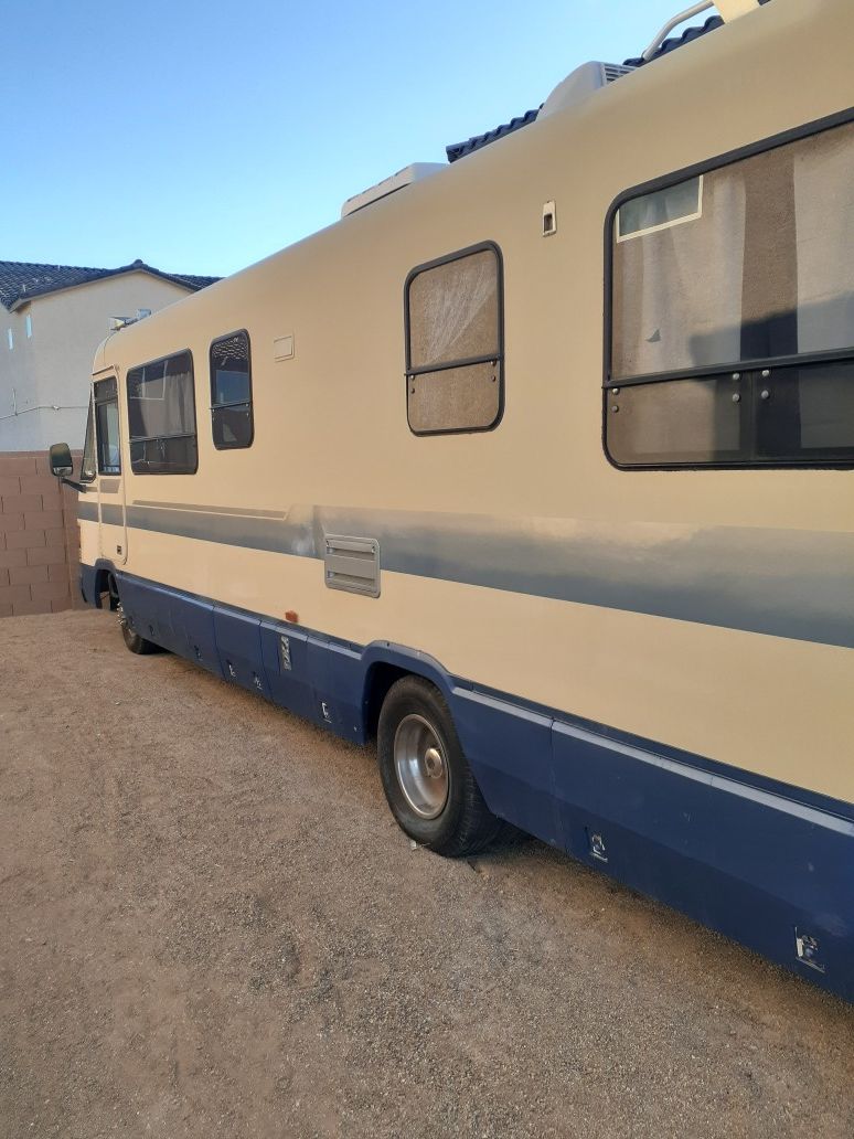 1990 Ford Winnebago Chieftain