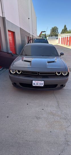 Dodge challenger 2019 sxt
