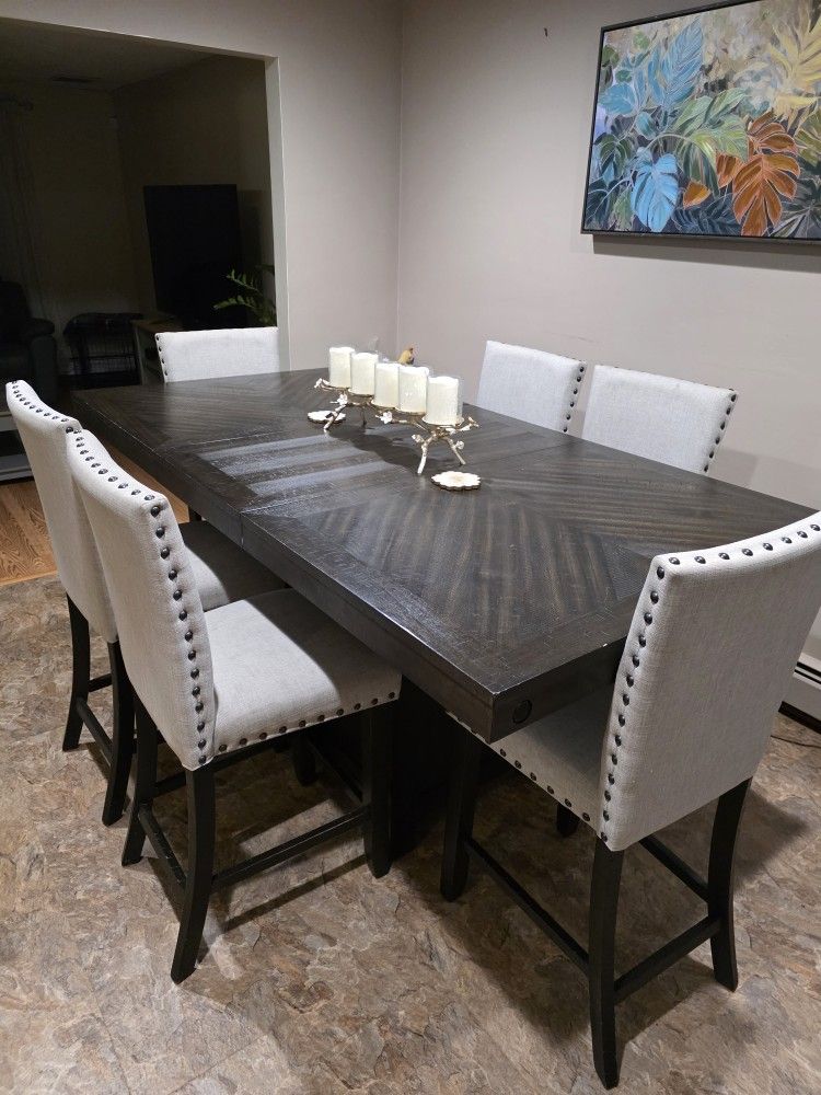 Espresso 7pc. Dinning Table / NEW CHAIRS IN BOXES!