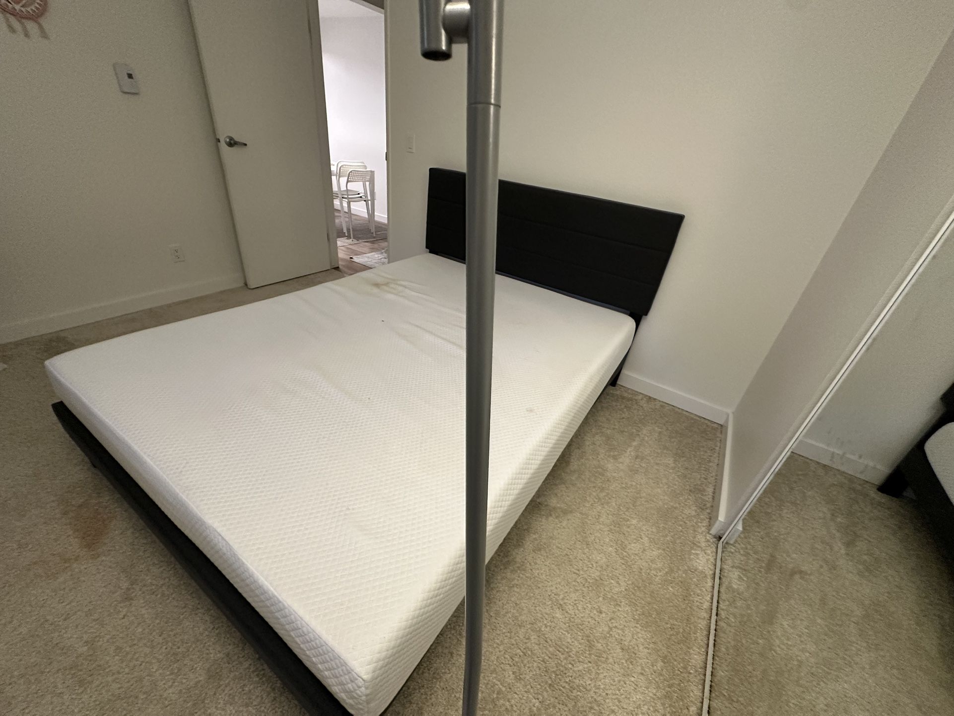 Queen size Bed W/Frame