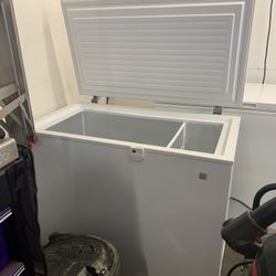 7CF chest Freezer