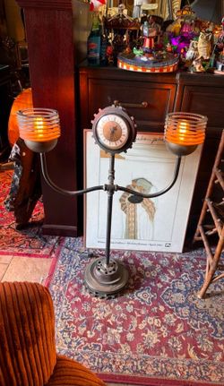 Beautiful Antique cast-iron metal Clock Lamp