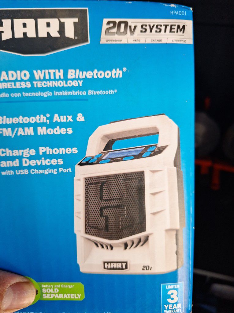 Hart Bluetooth Speaker, Radio.