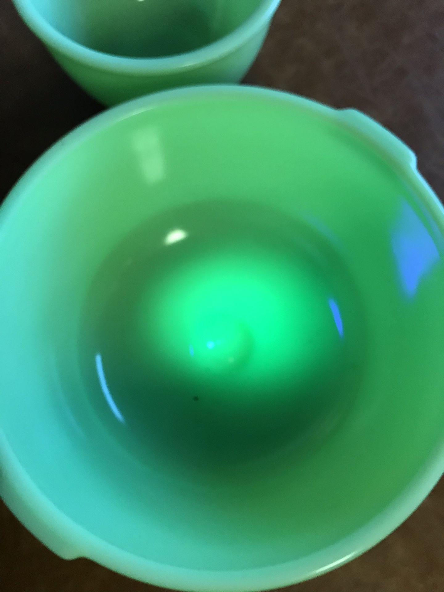 Jadeite #11 Mixing or Batter Bowl with Pour Spout-Uranium - Ruby Lane