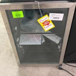 Frigidaire EFMIS155 mini fridge