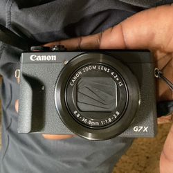 Canon G7X