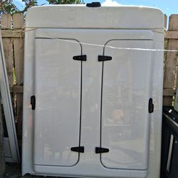 Toyota Tacoma bed cover