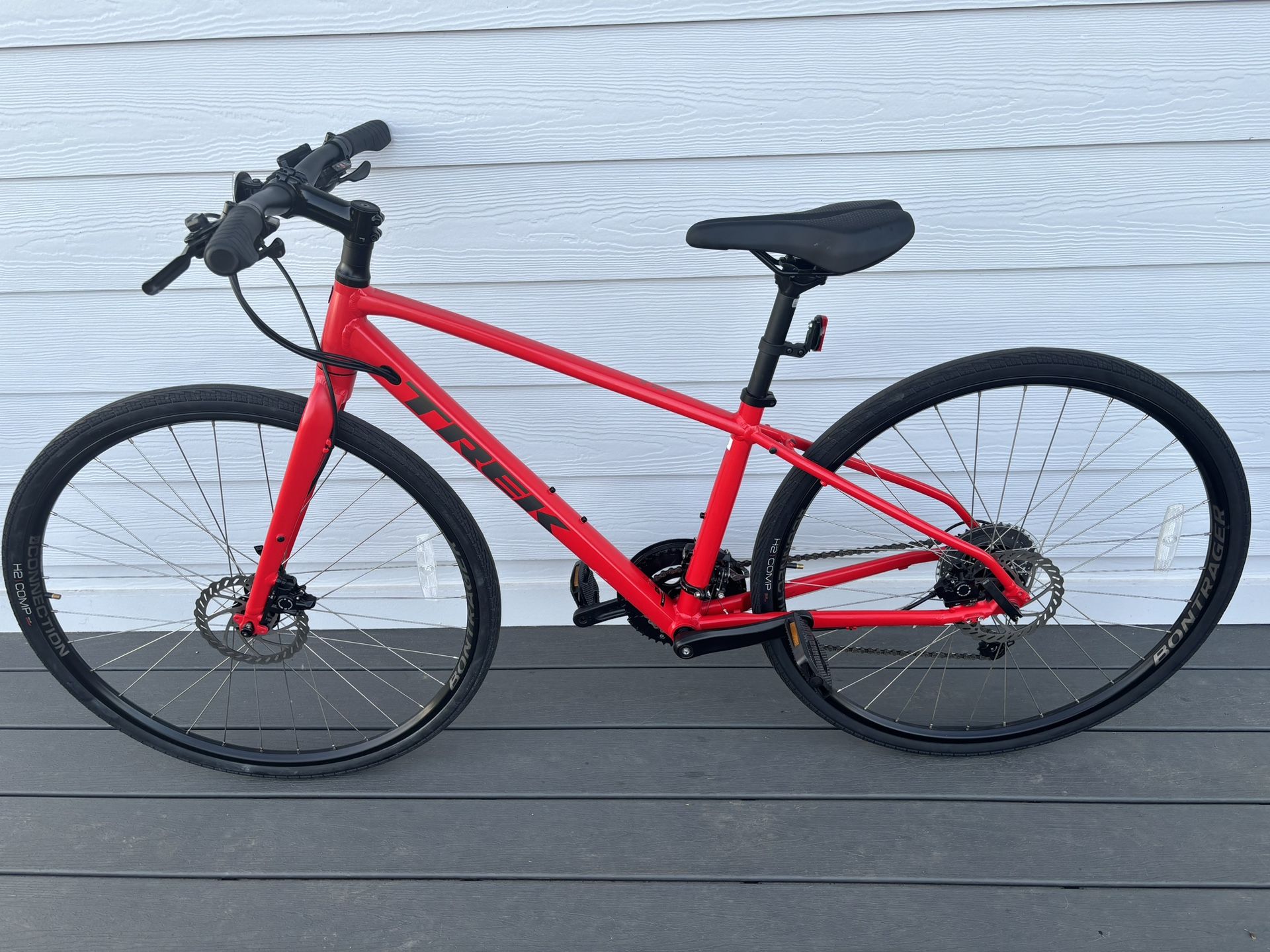 2023 Trek FX2 Disc