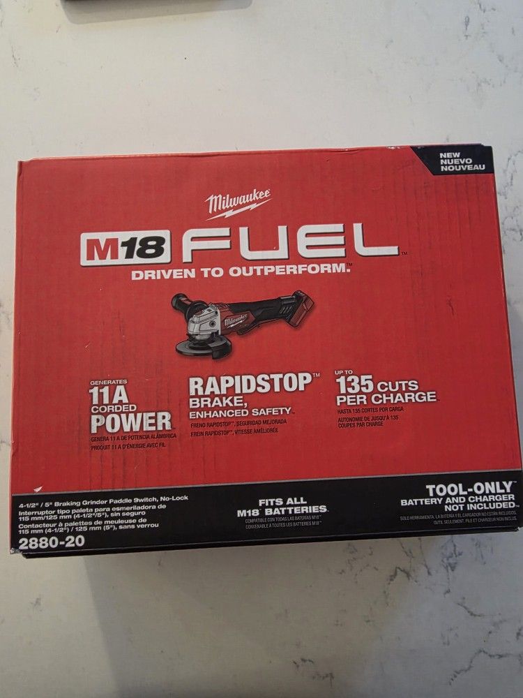 MILWAUKEE M18 FUEL 41/2" GRINDER