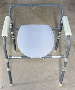 RAISED BATHROOM COMMODE TOILET SEAT WITH HANDLES