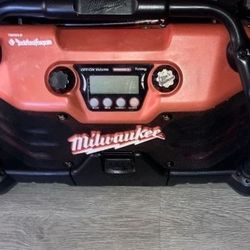 Milwaukee On-site Radio - Cheap!