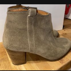 Madewell Billie Grey Suede Heel Boot Size 8