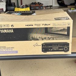 Yamaha RX-V673