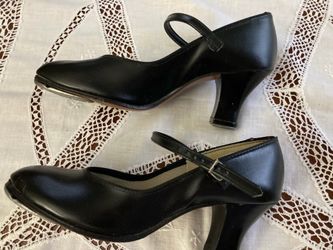 Leather Tap shoes, size 5 women’s