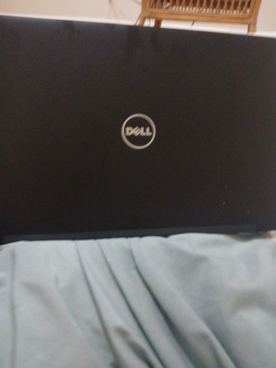 Blade Touch Screen 15